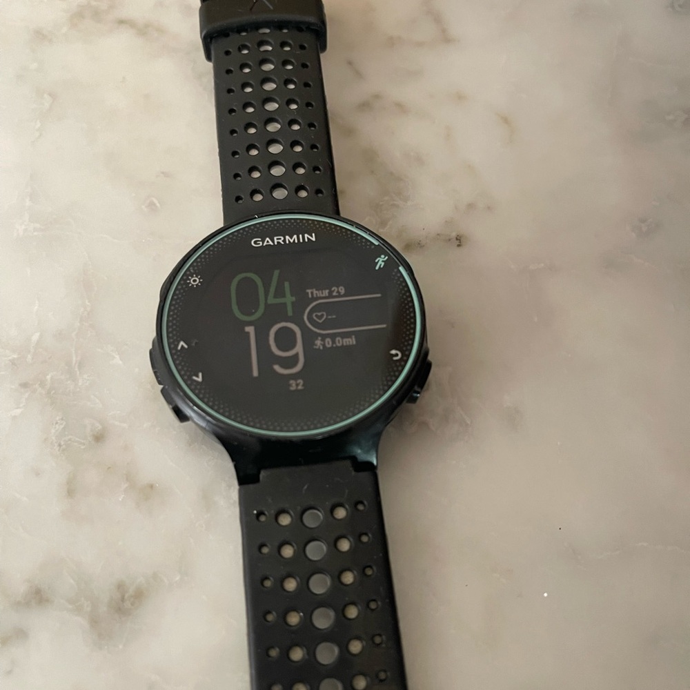 Garmin Forerunner 235